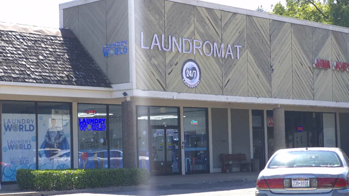 Laundry World laundromat in Ceredo, West Virginia